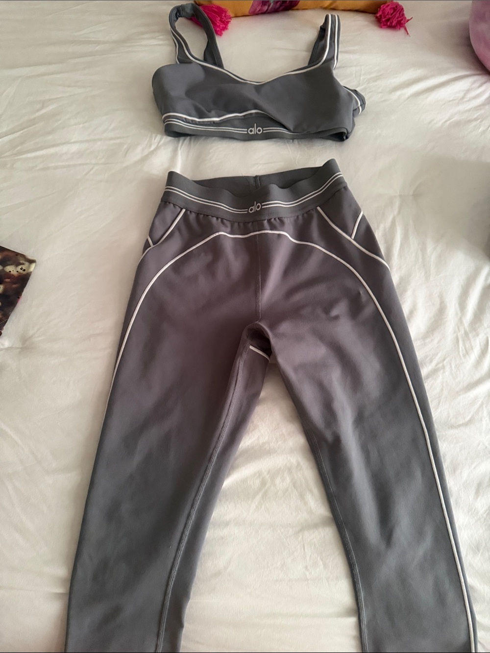 ALO Yoga Charcoal Gray Piped Sports Bra & Leggings Set